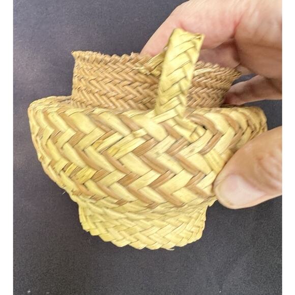 Native American Hand Woven Pine Needle Basket -W/Handles 5” Tall -C9 - Picture 5 of 9